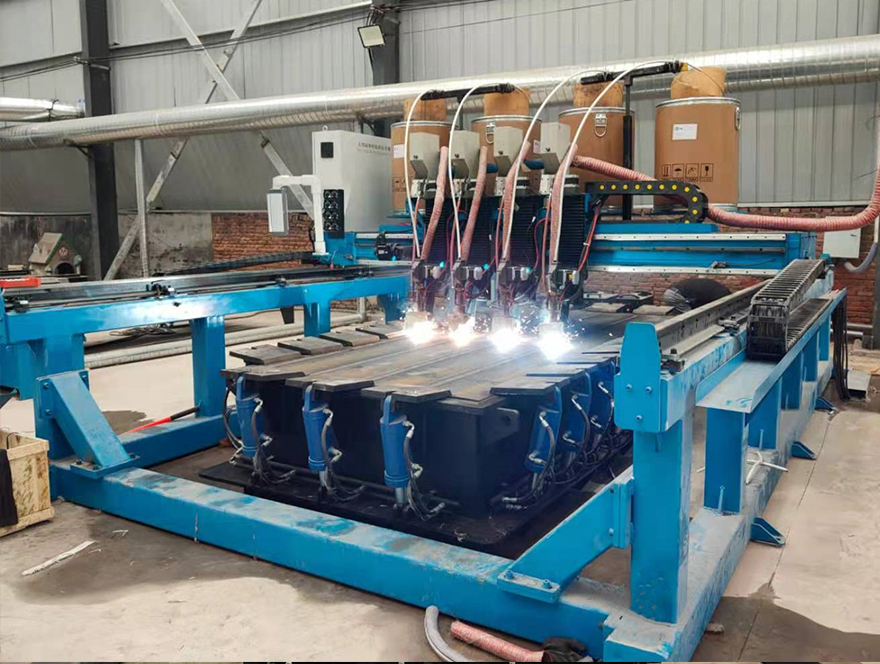 Quadruple Torch Wear Plate Hardfacing Machine